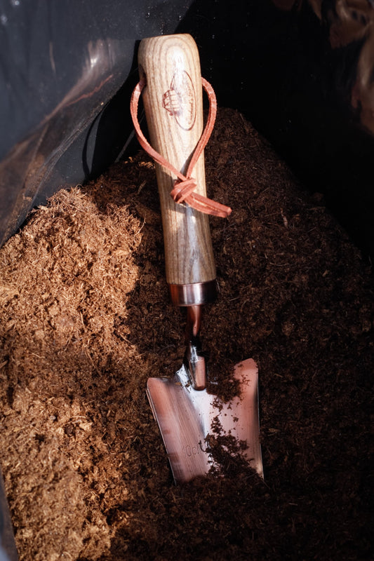 Planteskovl med kobberlag