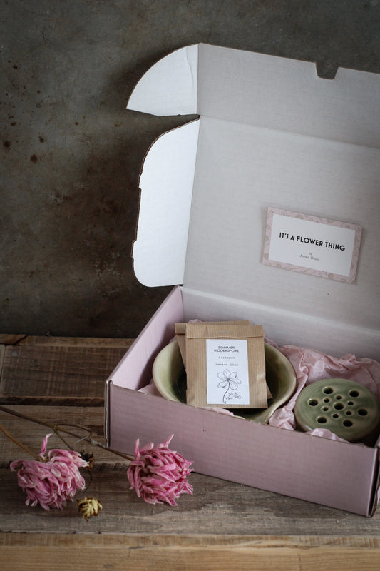 Gaveæske med frøskål og flower frog